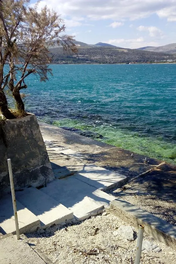 Apartments By The Sea Arbanija, Ciovo - 18224 Trogir