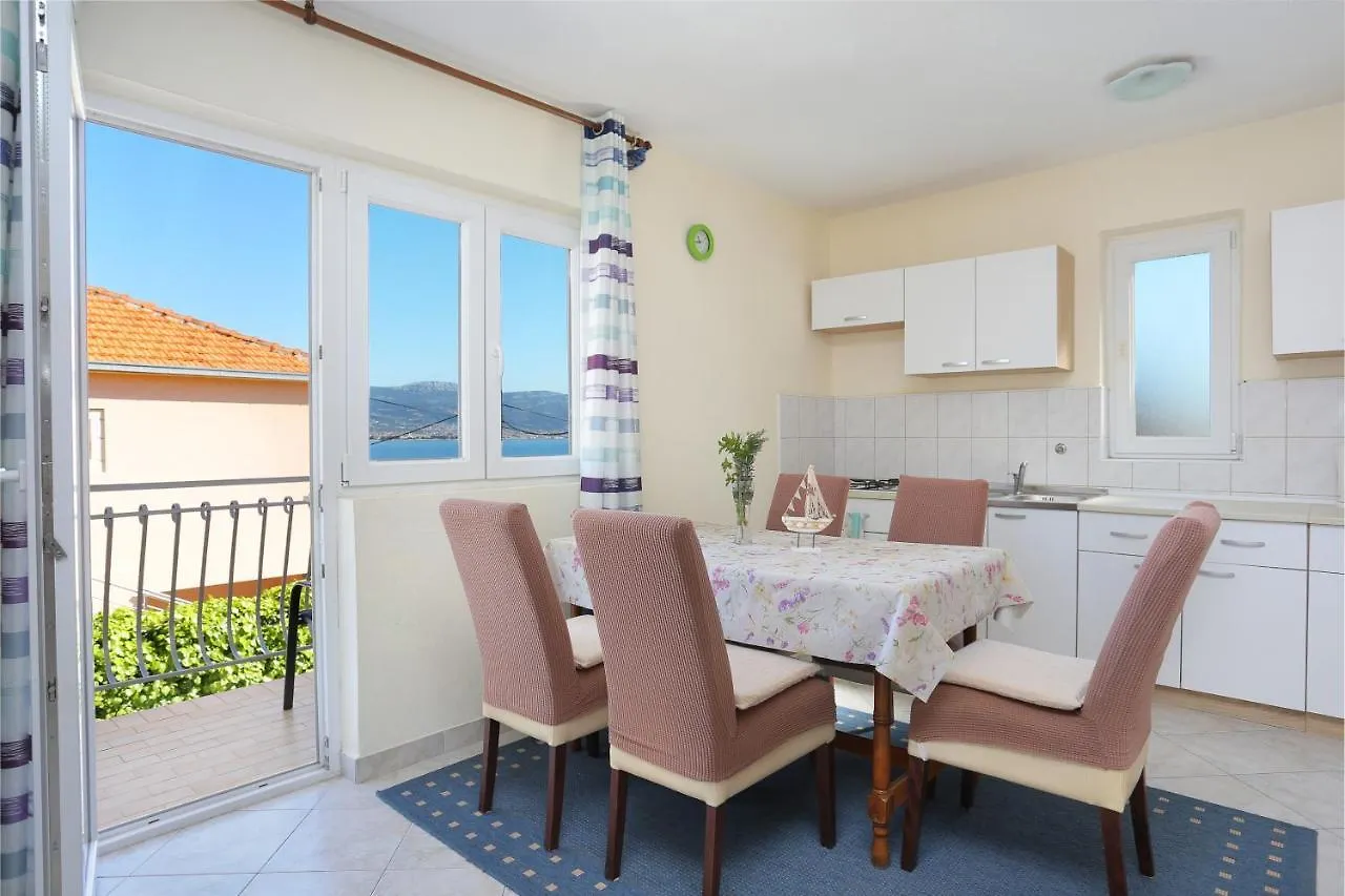 Apartments By The Sea Arbanija, Ciovo - 18224 Trogir Croatia