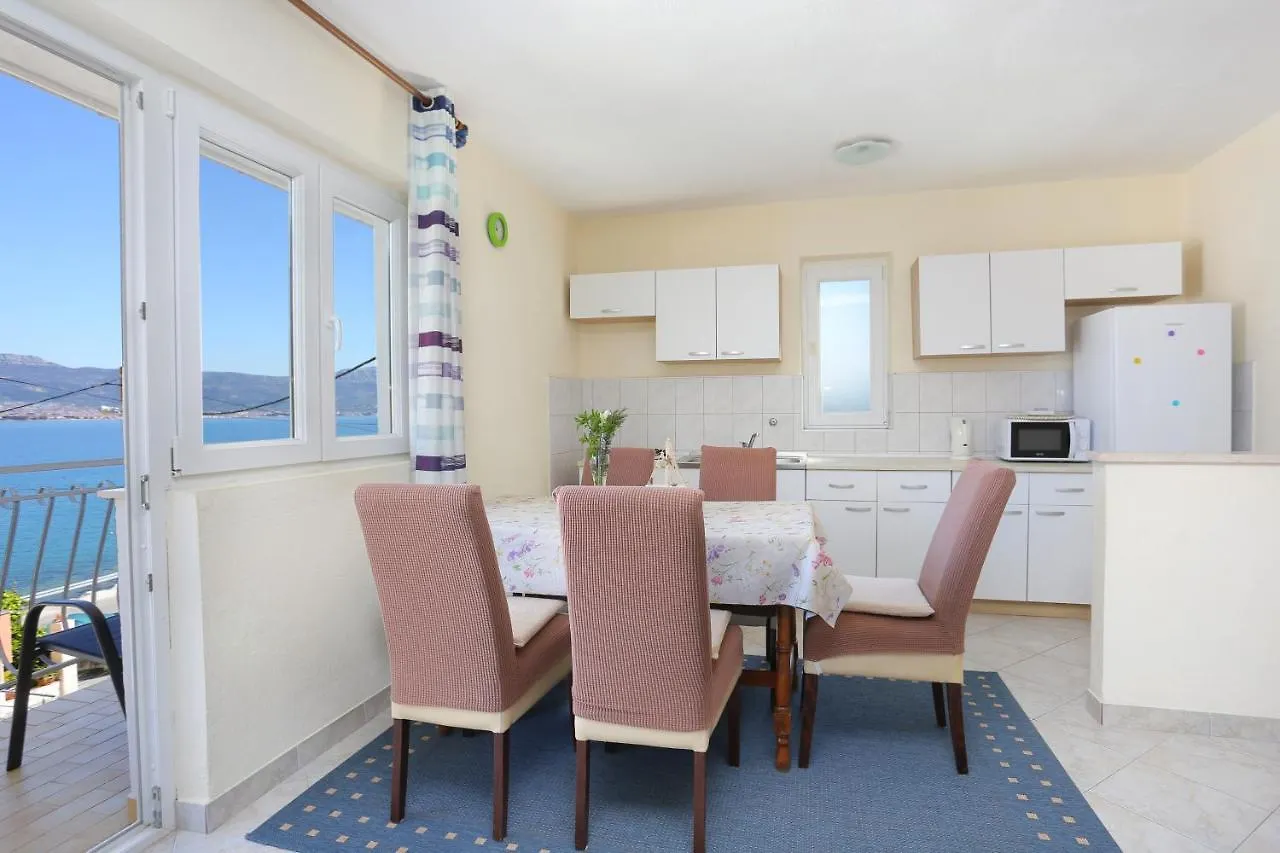 Apartments By The Sea Arbanija, Ciovo - 18224 Trogir