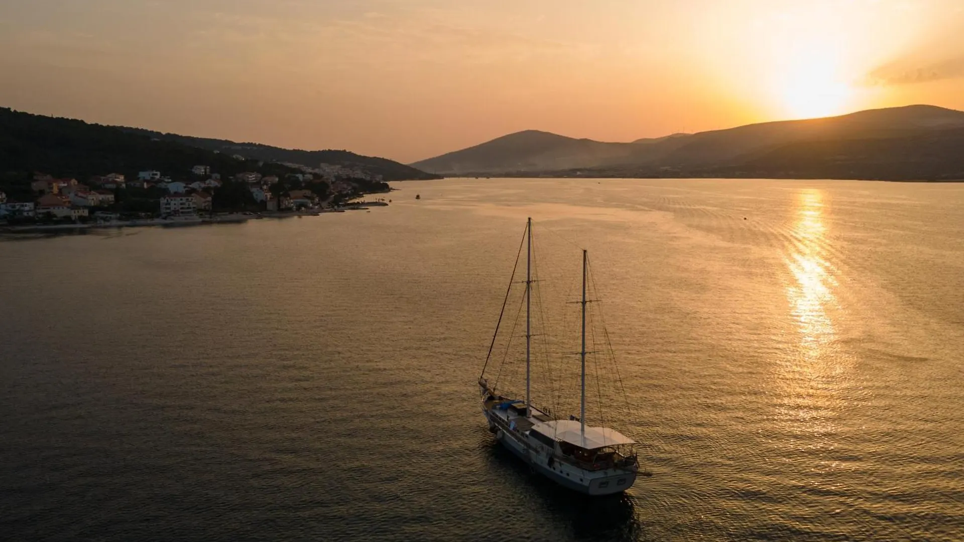 Apartments By The Sea Arbanija, Ciovo - 18224 Trogir